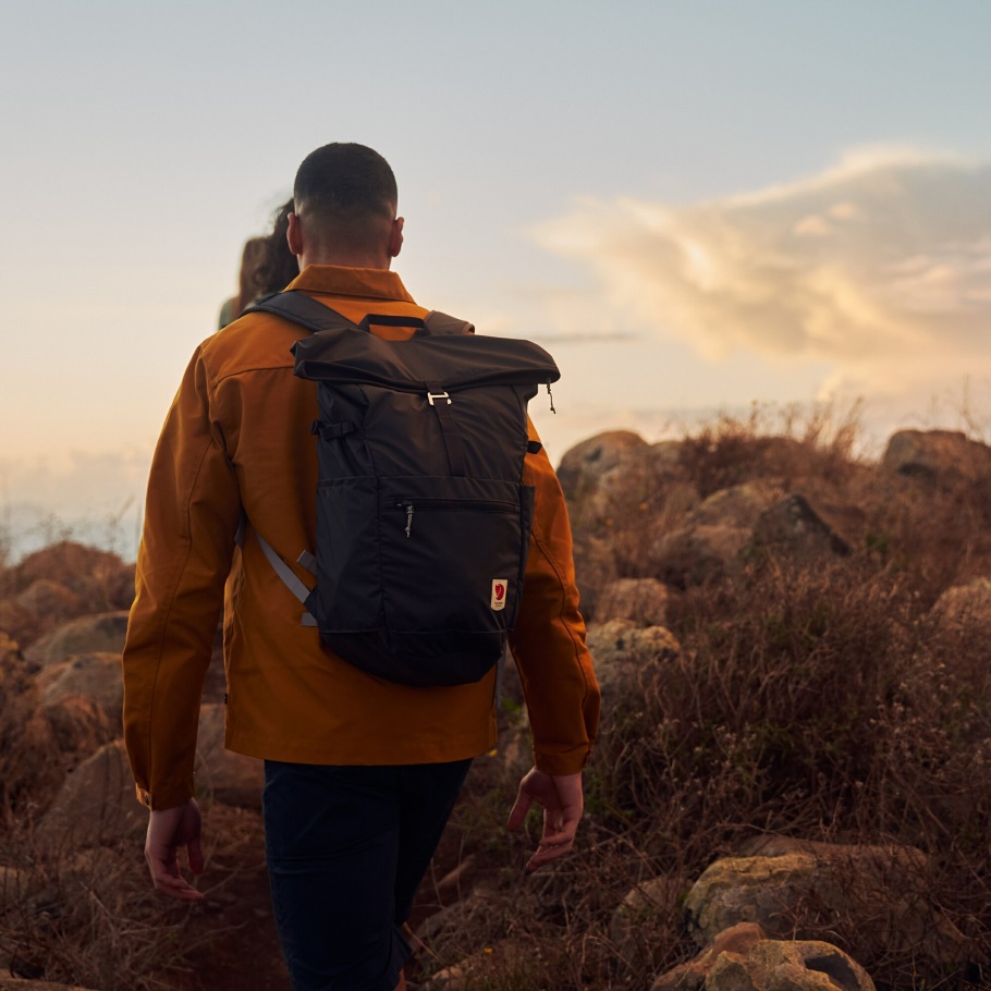 Negro Fjällräven Fashion High Coast Foldsack 24